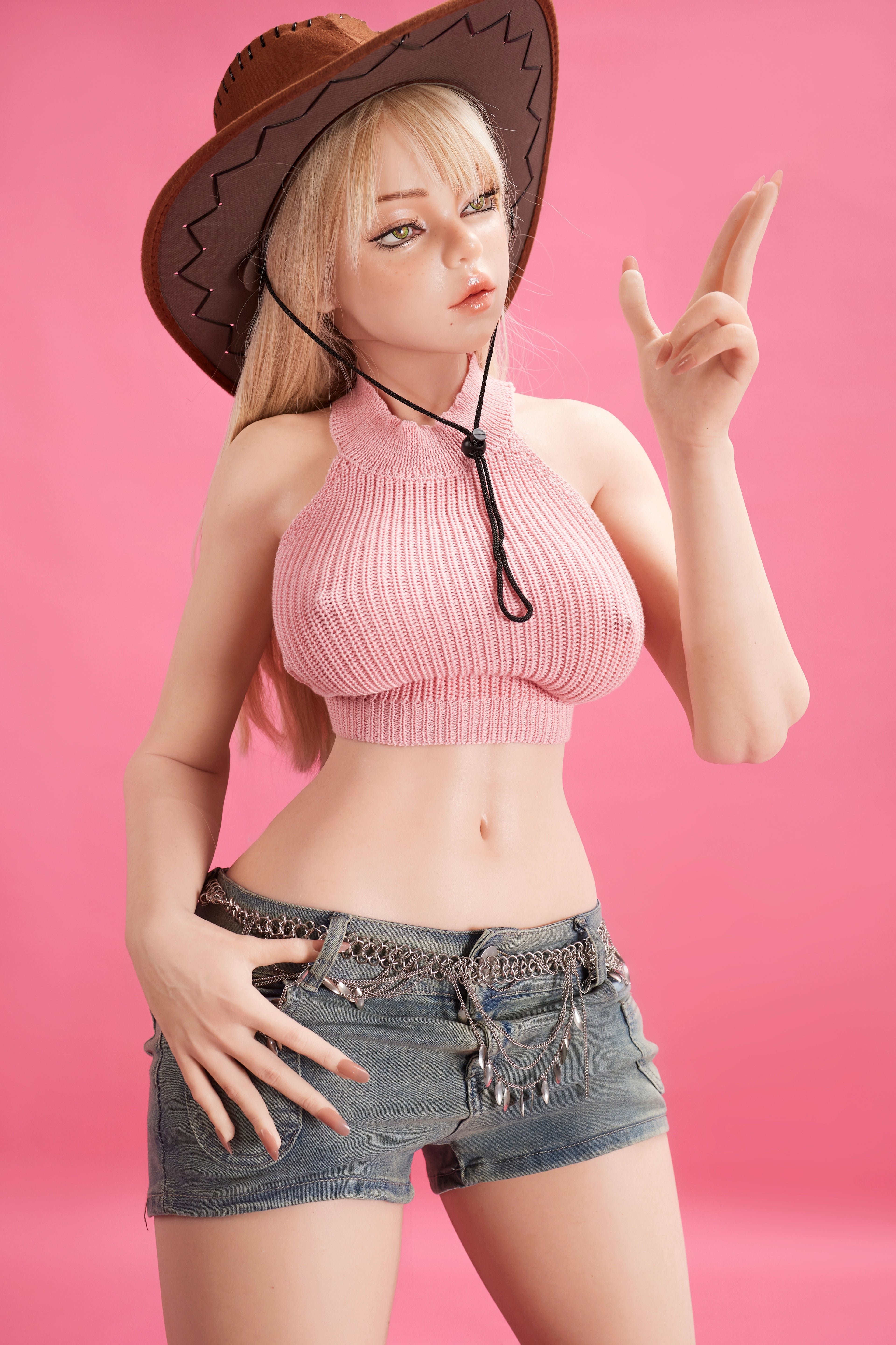 Rhea ultra-light doll pose