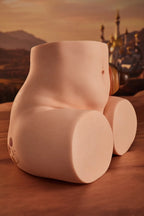 Peppy wide hip torso angle view