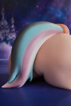 Razor silicone butt torso close view